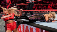女子单打赛，娜塔莉娅对阵莱西·伊万斯！《WWE RAW 2019.04.16》