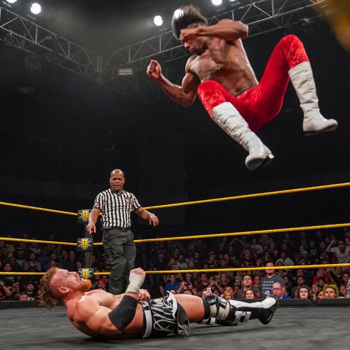 宝城海里挑战善纳·巴斯勒，她能否夺得NXT女子冠军？《WWE NXT 2019.04.18》