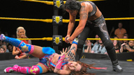 宝城海里挑战善纳·巴斯勒，她能否夺得NXT女子冠军？《WWE NXT 2019.04.18》