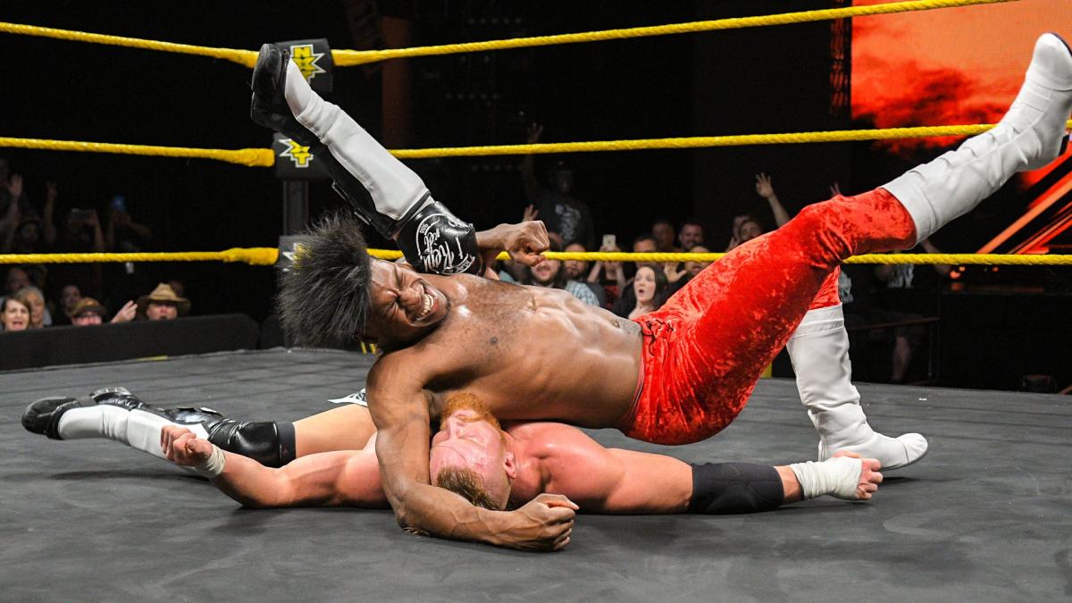 宝城海里挑战善纳·巴斯勒，她能否夺得NXT女子冠军？《WWE NXT 2019.04.18》