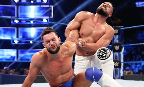 WWE安德雷德即将迎来职业春天，同恶魔王子的恩怨未完结！