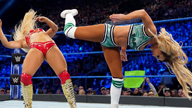 卡梅拉对阵曼迪，二柱子为了冠军甘愿男扮女装！《WWE SD 2019.05.22》