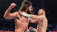 塞斯·罗林斯受伤苦战萨米·扎恩！《WWE RAW 2019.05.28》