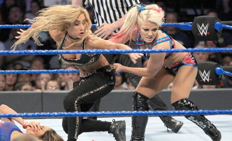 WWE2019《惊天动地》首场冠军赛已敲定，小妖精的春天要来了？