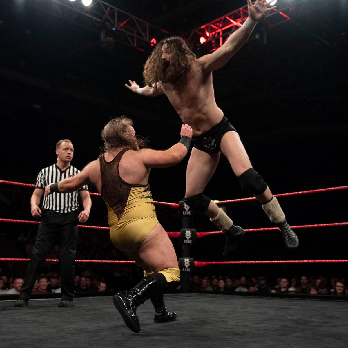 四重威胁赛，特拉维斯技压群雄？《WWE NXT UK 2019.06.06》