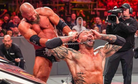 WWE巴蒂斯塔首谈《摔角狂热35》：我同王大锤赛前都没预演！