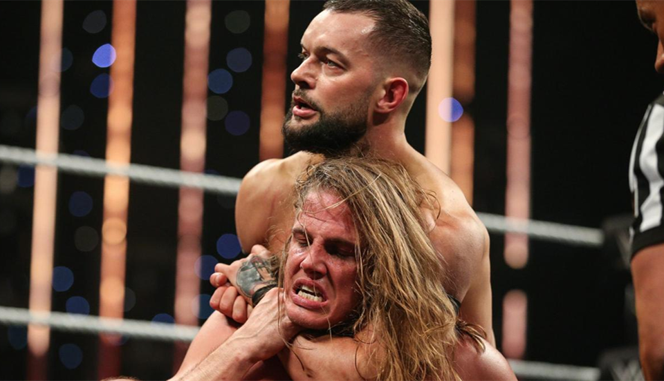 WWE NXT 接管大赛：战争游戏比赛视频