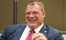 WWE红魔凯恩首度透露自是否有会竞选美国总统！