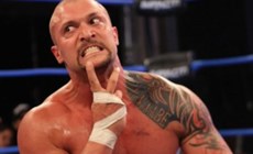 NXT花瓶级女神的男友遭Impact解雇，也将来WWE？