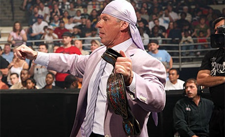WWE老麦称美国黑人运动领袖为自己的英雄，遭网友吐槽！