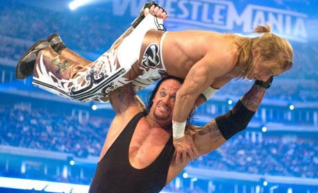 WWE送葬者疯狂暗示将在《摔角狂热》上演退役赛！