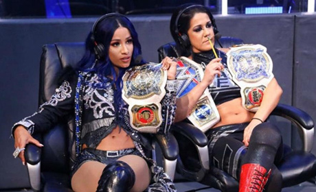 WWE名人堂成员吐槽贝莉，莎夏疯狂为姐妹出头！