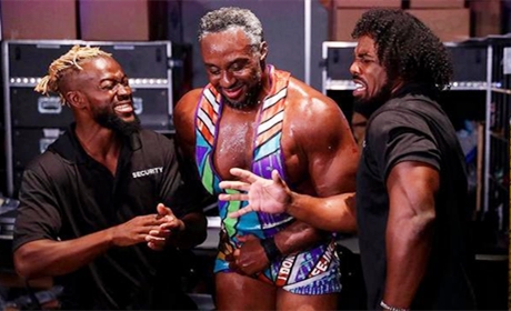 SmackDown惊喜不断，五位WWE明星强势回归节目！