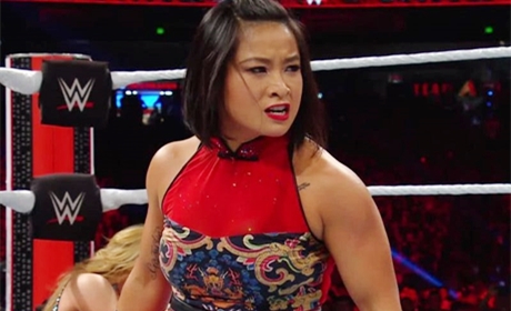 WWE李霞被爆不满NXT的赛事安排，并同王大锤当面对峙！