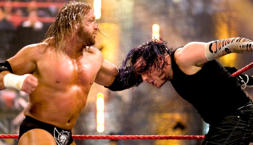 世界末日2008：WWE冠军三重威胁赛 艾吉VS杰夫·哈迪VS HHH