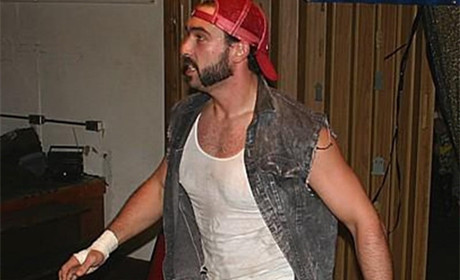 WWE与AEW方面同时在寻觅布罗迪·李的旧照片与老视频！