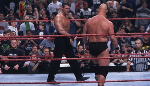 3分钟回顾1999年皇家大战上绳赛 众人力保麦克曼淘汰奥斯丁