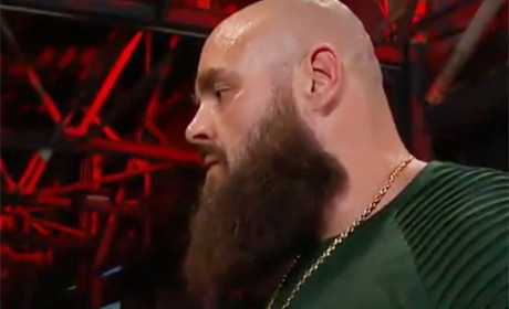 WWE黑羊回归RAW节目，不忘威胁公子哥！