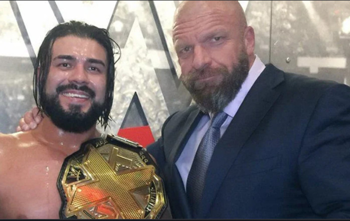 WWE安德雷德：王大锤劝我重返NXT一年，再杀回主秀！