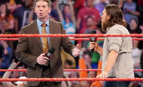 WWE主席坚信这位顶尖摔角手会重返擂台，并为他安排了重磅比赛！