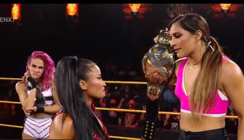 李霞正式挑战NXT女子冠军冈萨雷斯！