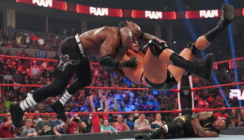 WWE RAW 2021年8月31日比赛视频