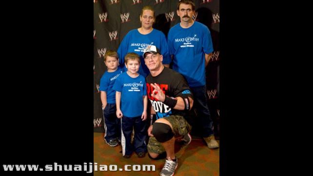 Triple H, John Cena与Randy Orton探访儿童