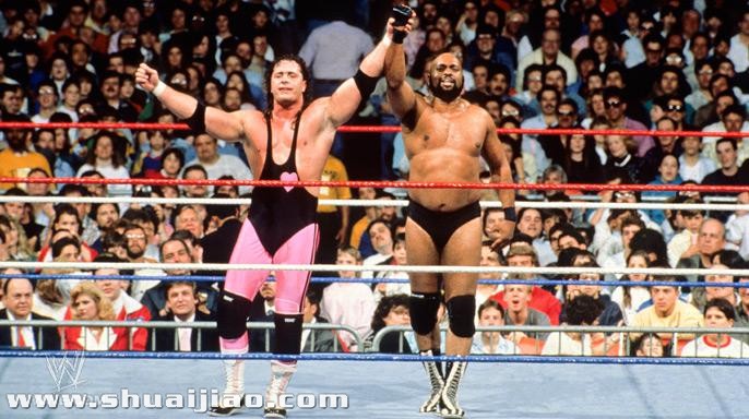 一同回顾摔角狂热4的精彩瞬间