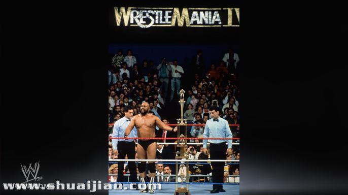 一同回顾摔角狂热4的精彩瞬间