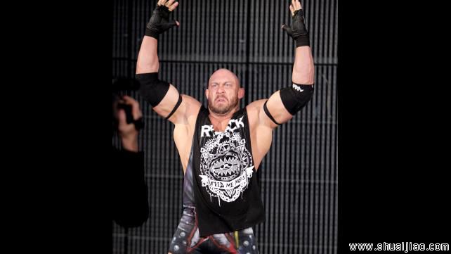 塞纳 vs 莱贝克 vs. CM朋克《强者生存大赛2012》 塞纳 vs 莱贝克 vs. CM朋克《强者生存大赛2012》