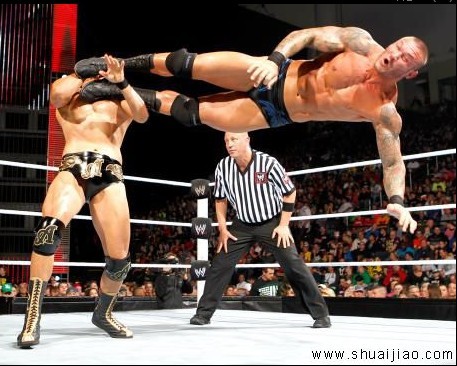 兰迪·奥顿 vs 艾伯托《RAW 2012.11.20》