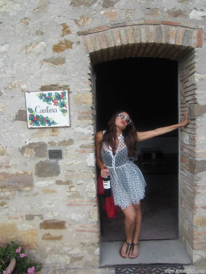 贝拉姐妹在意大利婚礼现场照