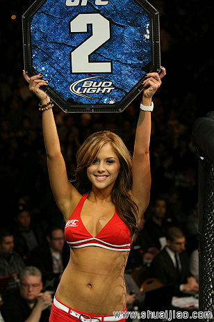 UFC甜美举牌女郎布里特妮·帕默 