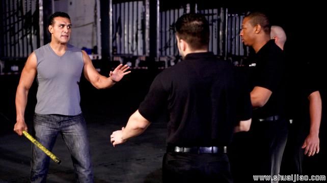 阿尔伯托停车场袭击大秀哥《SD 2013.02.01》