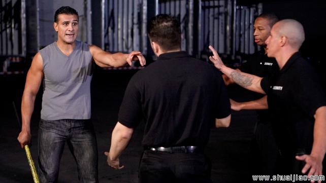 阿尔伯托停车场袭击大秀哥《SD 2013.02.01》