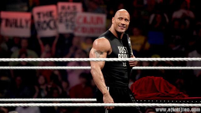 洛克揭示新WWE冠军腰带《RAW 2013.02.19》