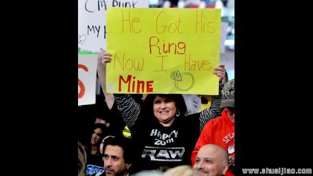 RAW粉丝现场标语大荟萃牌(2013.02.26) 