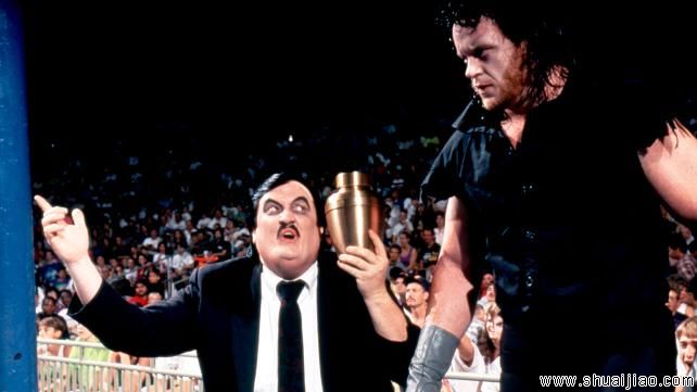 保罗·贝尔的道具骨灰罐