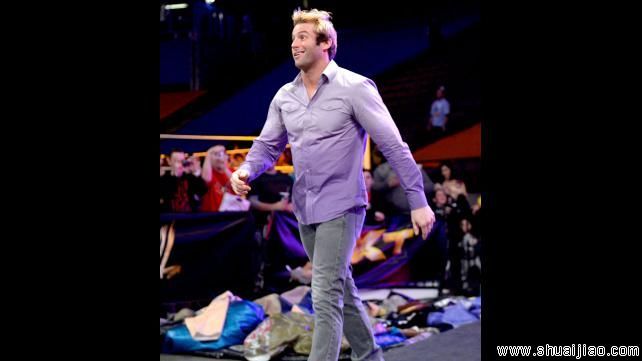 摔角狂热Axxess活动：WWE巨星游戏挑战赛