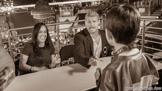 摔角狂热29日记：AJ·李日常生活（4） 