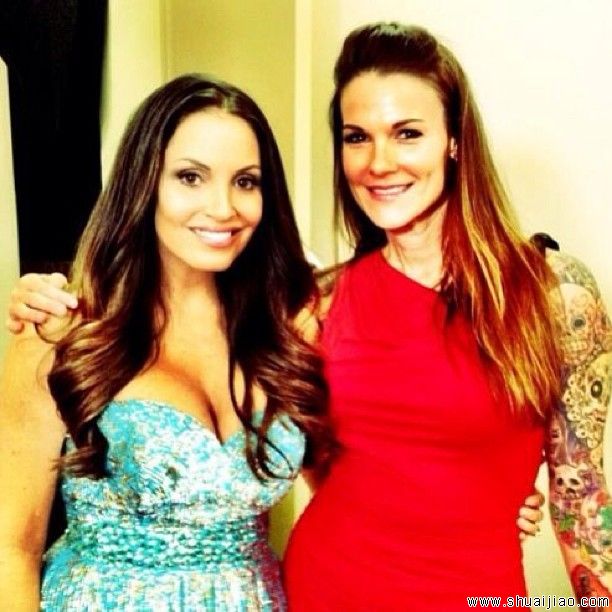 名人堂后台女郎自拍合影