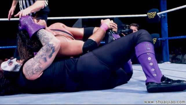 送葬者与凯恩，哪个面具男最可怕