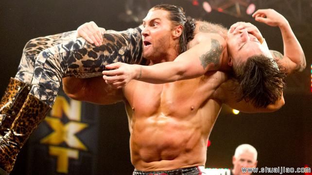 NXT选手恩佐·阿莫雷图片