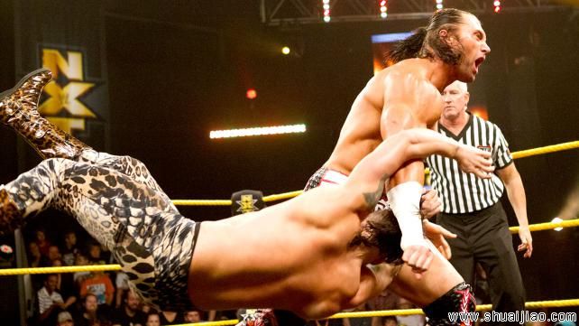 NXT选手恩佐·阿莫雷图片