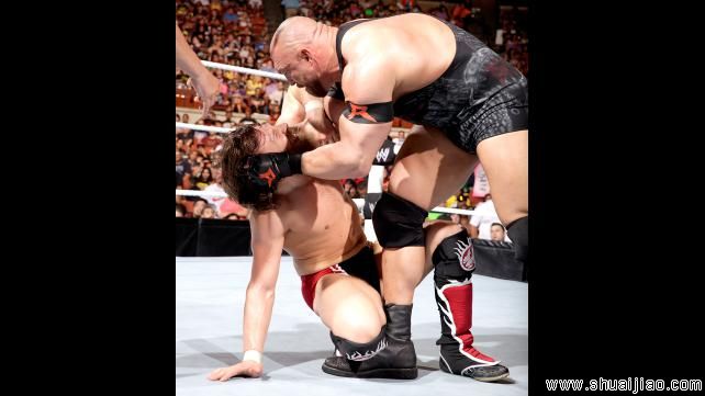 挑战赛3：布莱恩 vs 莱贝克《RAW 2013.07.23》