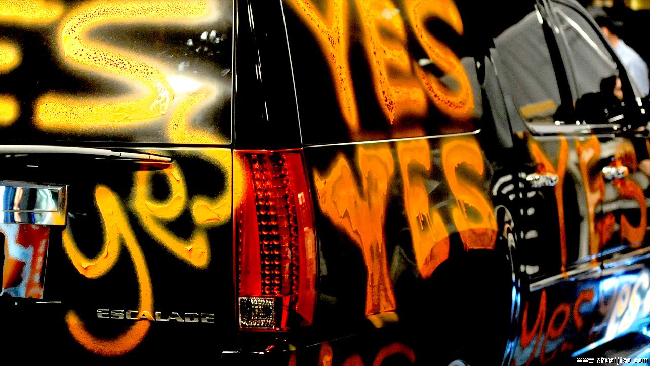 兰迪·奥顿新车被恶搞喷漆 兰迪·奥顿新车被恶搞喷漆