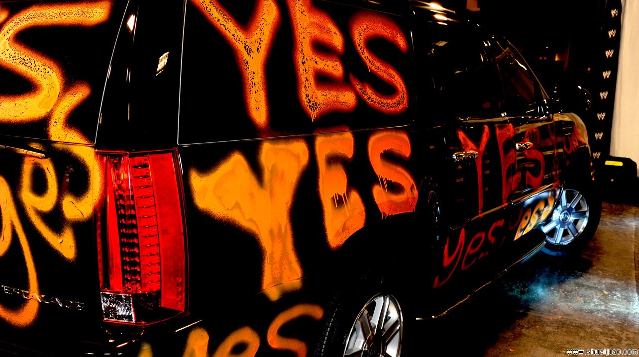 兰迪·奥顿新车被恶搞喷漆 兰迪·奥顿新车被恶搞喷漆