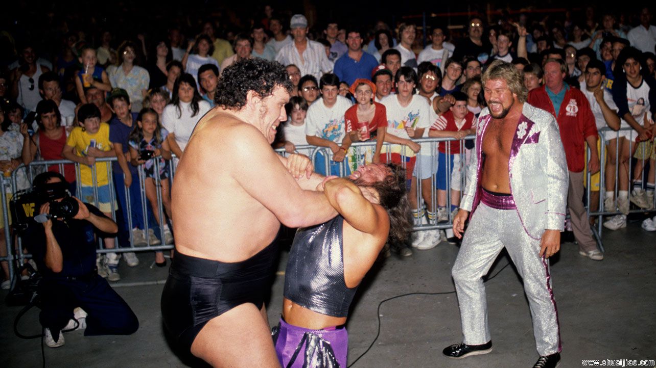 感恩节晚餐不被邀请的15位WWE明星