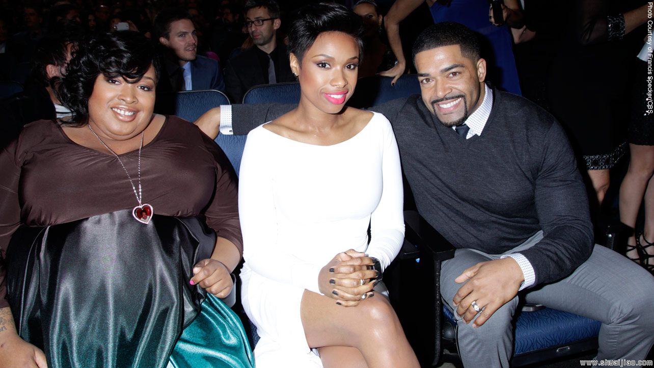 大卫·奥滕加出席2014美国观众票选奖