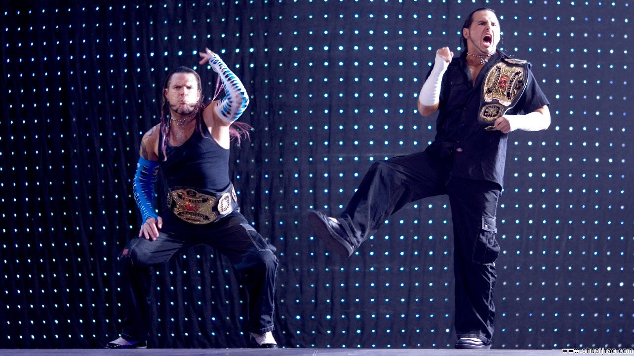 赢得WWE双打冠军的兄弟组合